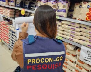Preço do arroz varia até 27% nos supermercados, aponta Procon-GO