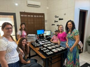 Saúde já entregou mais de 340 óculos de grau para famílias de baixa renda no município