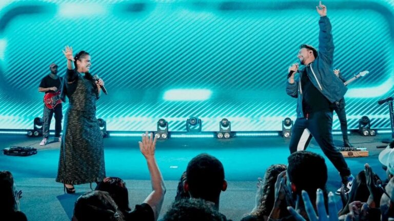 Theo Rúbia estreia novo DVD em feat inédito com Cassiane