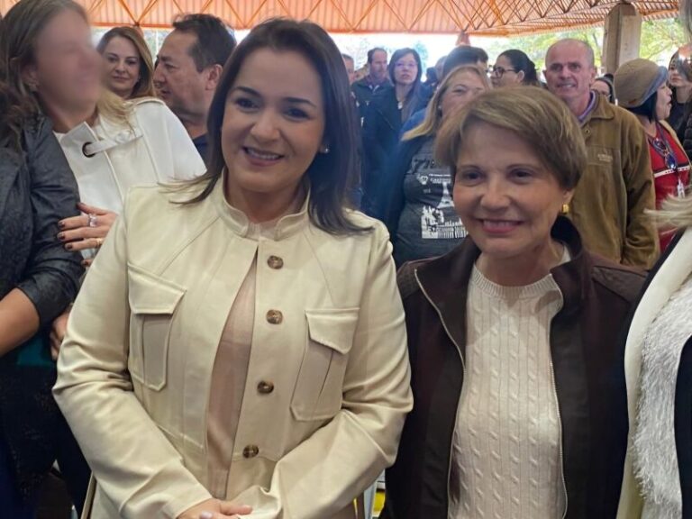 Adriane segue mesmo sem Bolsonaro