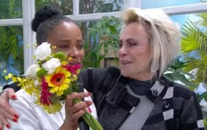 Ana Maria Braga chora ao vivo e homenageia parceira por 25 anos juntas