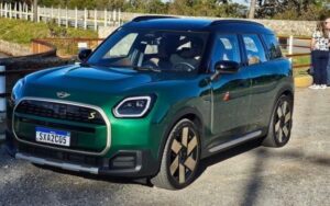 MINI Countryman SE ALL4 | Nova geração chega ao Brasil em duas versões