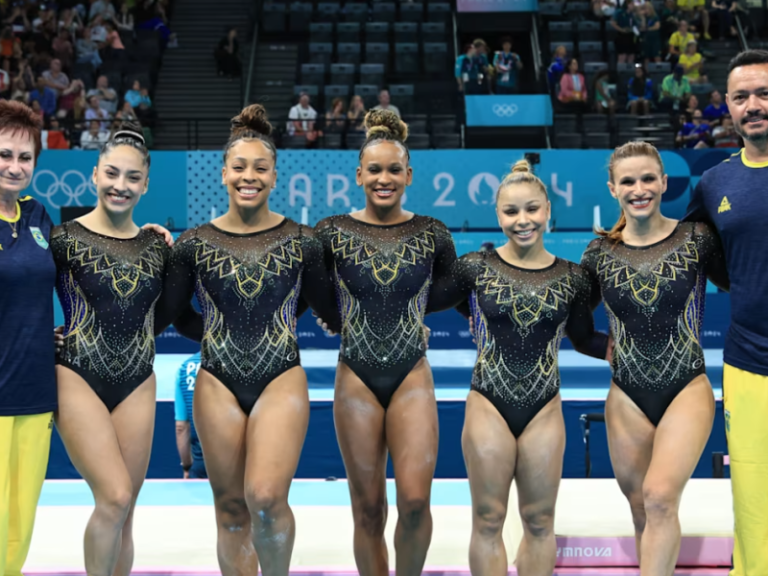 Olimpíadas 2024: Brasil é bronze por equipes na ginástica