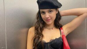 Olivia Rodrigo conhece Mariah Carey durante turnê do álbum Guts