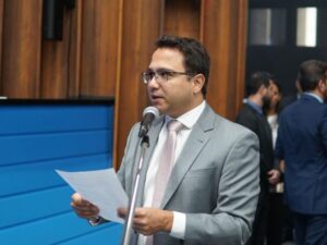 Pedrossian Neto quer comissão para acompanhar fila de espera da saúde em MS