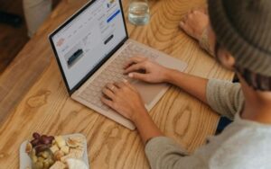 Windows 11 atinge quase 30% de participação no mercado