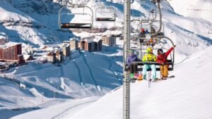 Chile: Nevasca prolonga temporada de esqui no Valle Nevado