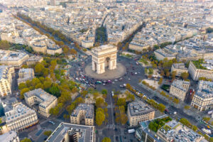 Conheça Paris com este roteiro de viagem de Emily em Paris