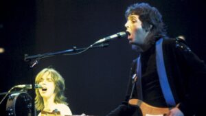 Documentário inédito sobre Paul McCartney e os Wings chega aos cinemas