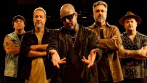 Entrevista com Detonautas no Capital Moto Week: "A música é uma ferramenta para o diálogo"