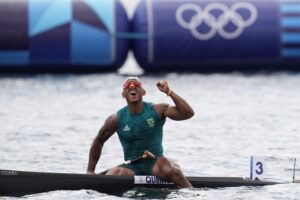 Isaquias Queiroz é prata e chega a cinco medalhas olímpicas