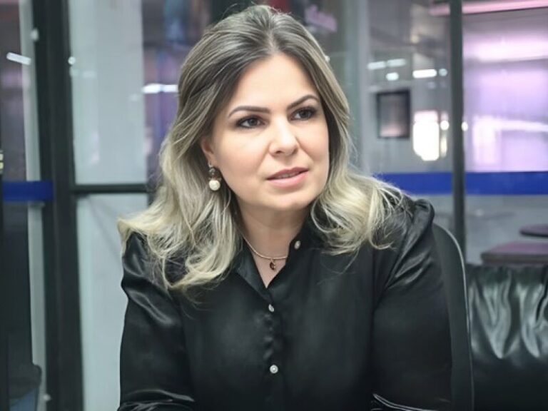 Luiz Ovando sai e Camila Nascimento é a vice de Adriane