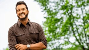 Luke Bryan anuncia oitavo álbum de estúdio ‘Mind of a Country Boy’