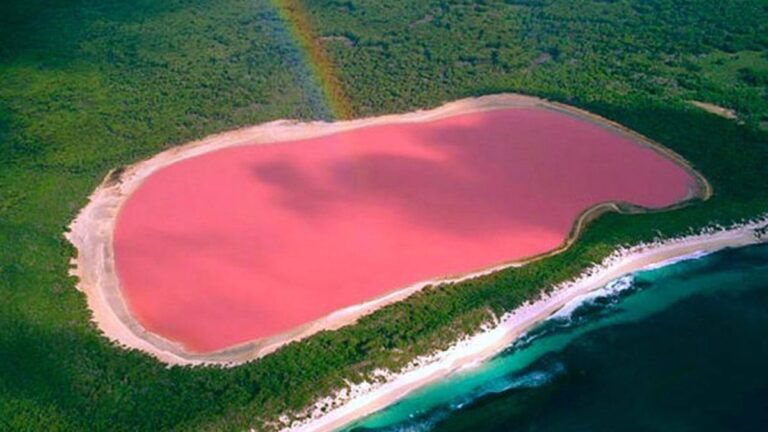 O incrível lago cor de rosa na Austrália