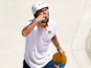 Olimpíadas: Três brasileiros vão para a final do skate park nesta quarta-feira