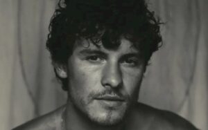 Shawn Mendes anuncia novo álbum 'Shawn' em vinil Picture disc