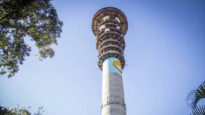 Torre Panorâmica tem vista 360º de Curitiba