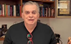 Walcyr Carrasco começa escrever próxima novela das nove