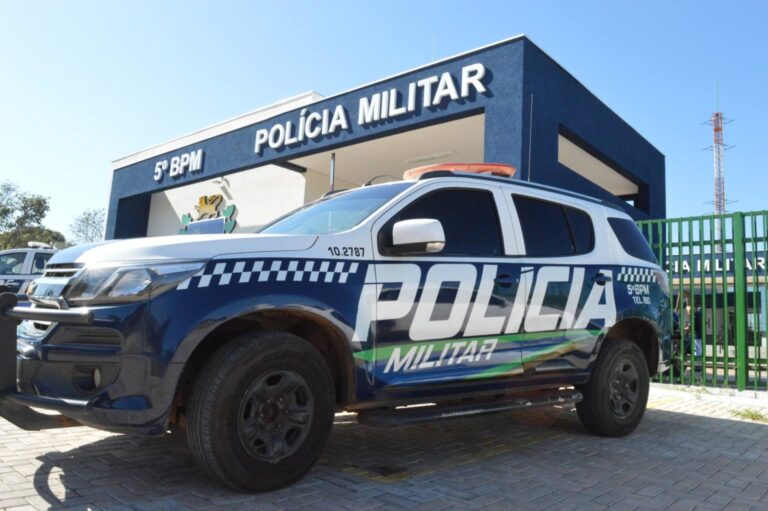 Homem é detido após ameaçar clientes de hotel em Coxim e tentar roubar bebidas