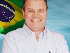 Justiça multa prefeito de Paranhos e candidato a vice por uso indevido de publicidade