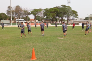 Operário Caarapoense preparando para estreia em Itaporã no domingo