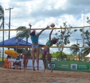 Praça Belmar Fidalgo recebe estadual de vôlei de praia