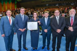 Assembleia Legislativa de Mato Grosso do Sul concede honrarias à prefeita de Campo Grande