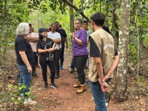 Professores da REME aprimoram conhecimento sobre Meio Ambiente em trilha educativa no Parque Matas do Segredo