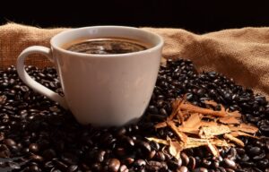 Brasil exporta 4,662 milhões de sacas de café em novembro, diz Cecafé