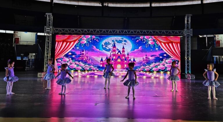 Brilho, emoção e talento marcam o encerramento das atividades de ballet, ginástica rítmica e artística