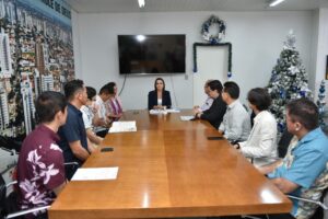 Comitiva de Okinawa visita a Prefeitura e conhece projetos para impulsionar negócios em Campo Grande