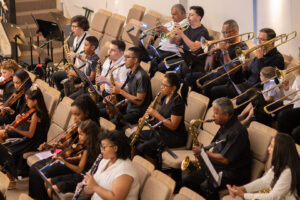 Coral e Orquestra Adoração se apresentam nesta quinta-feira (19) na Cidade do Natal