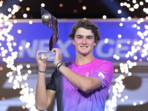 João Fonseca conquista o título do Next Gen ATP Finals