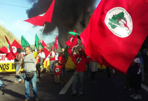 MST invade Estrada de Ferro Carajás, no Pará