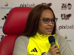 Rebeca Andrade renova contrato com Flamengo até 2028