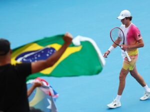 'Faltou um pouquinho de experiência', diz Fonseca após eliminação no Australian Open