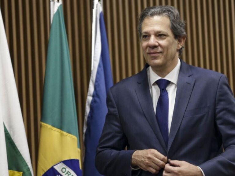 Haddad desmente imposto sobre pets e Pix após vídeo falso feito com IA