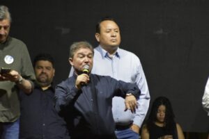 Polêmica em Coxim: aumento salarial do prefeito e vice provoca revolta na população