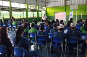 Cigarro eletrônico: SES alerta sobre riscos em palestra para alunos e professores de Caracol