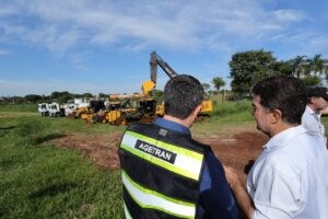 Com 51 dias de gestão, prefeitura inicia obra de R$ 7,5 milhões