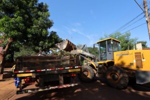 Jóquei Clube é segundo bairro a receber mutirão de limpeza da prefeitura