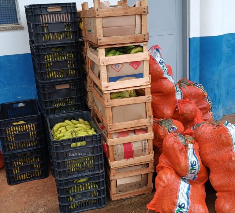 Prefeitura distribui 2 mil quilos de alimentos para entidades assistenciais