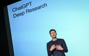 O diretor da OpenAI, Sam Altman, apresenta a nova ferramenta