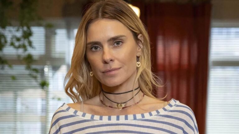 Carolina Dieckmann lembra que mãe teve dependência de álcool