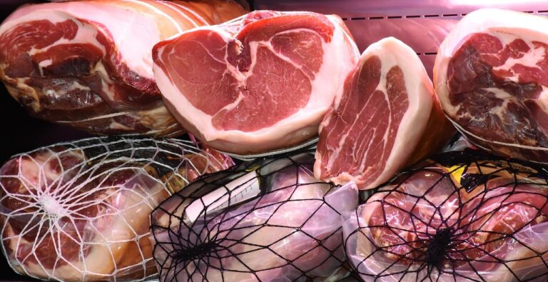 Demanda por carne brasileira cresce, mas efeito será breve, diz analista