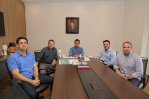 Executivos do Coco Bambu se reúnem com Marçal e anunciam restaurante em Dourados