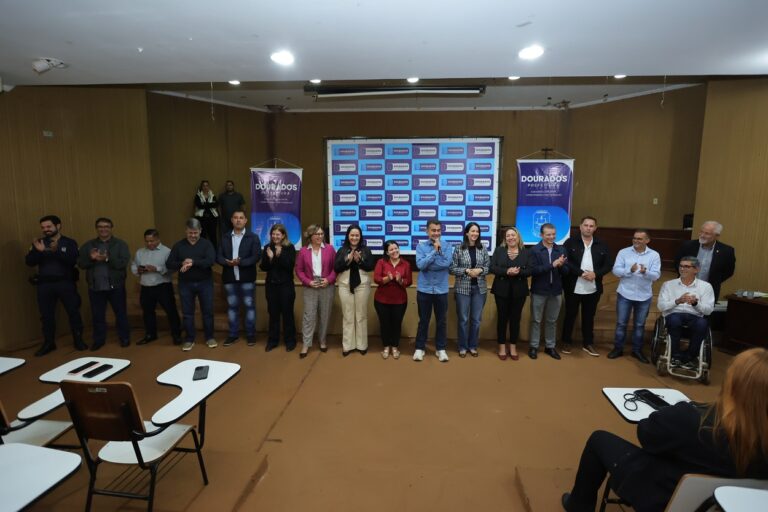 Prefeitura entrega R$ 361 mil em emendas para 11 entidades assistenciais