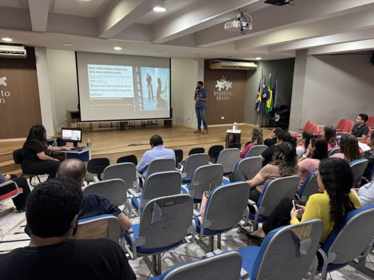 Servidores da SEMADI participaram de palestra sobre saúde mental e prevenção de riscos no trabalho