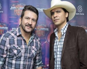 Show de Jads e Jadson encerra a noite deste sábado na Festa da Páscoa