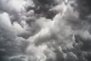 Chuva não dá ‘trégua’ e previsão do tempo aponta risco de alagamentos e deslizamentos; saiba onde